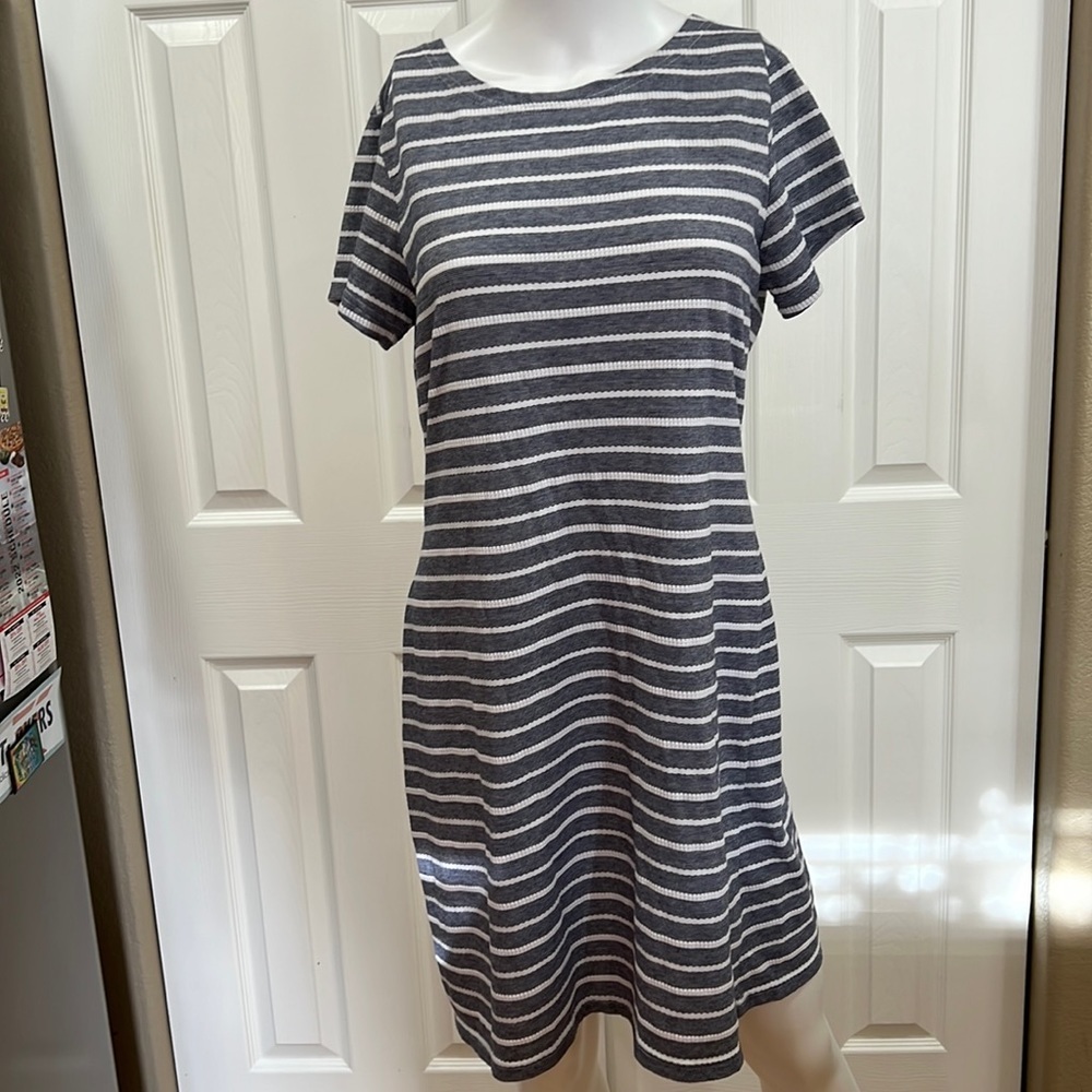 Sail to Sable dress size large